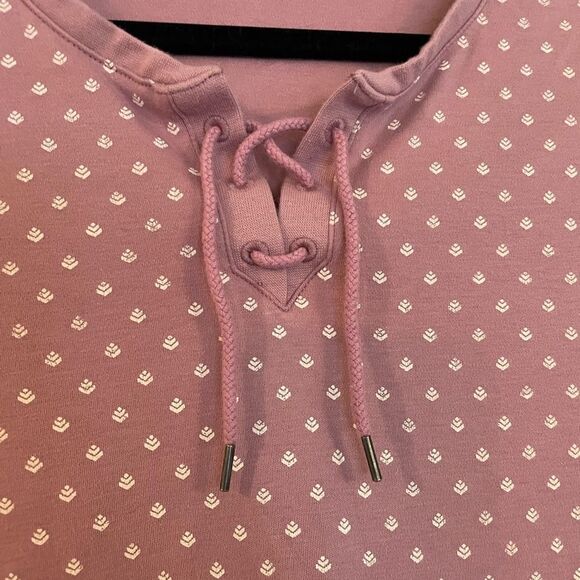 L.l. Bean pink tie detail shirt size small - Picture 2 of 5